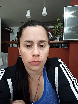 Amarteverdaderamente online show from November 2025 11:43:01 PM