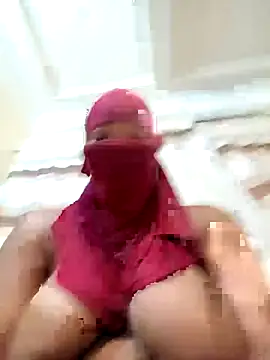 Wiw1 online show from October 2025 09:32:02 PM