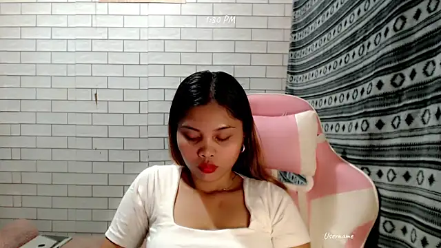 Snapshot of pinay_old_lover chatting on October 2025 05:30:02 AM pinay old lover online show from October 2025 05:30:02 AM