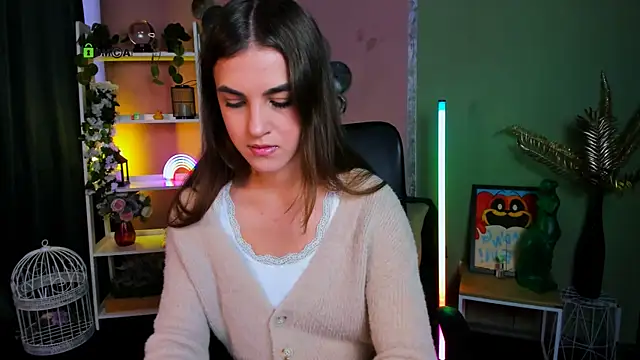 lina fox12 online show from October 2025 12:30:02 PM