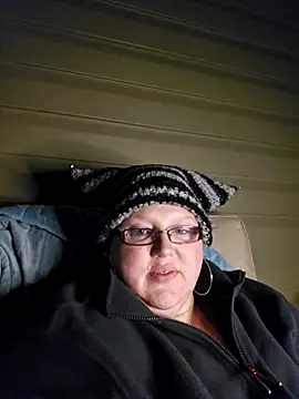 Snapshot of Budd_Bunney chatting on October 2025 01:03:01 AM Budd Bunney online show from October 2025 01:03:01 AM