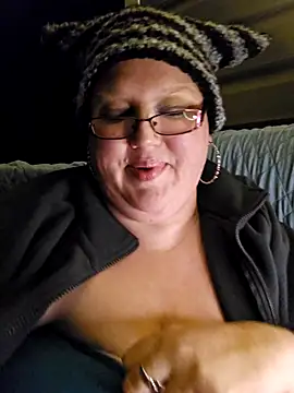 Snapshot of Budd_Bunney chatting on October 2025 12:14:01 AM Budd Bunney online show from October 2025 12:14:01 AM