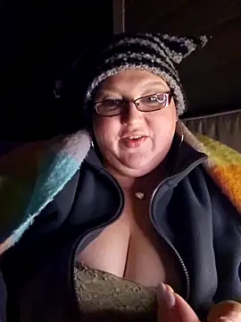 Snapshot of Budd_Bunney chatting on October 2025 12:46:02 AM Budd Bunney online show from October 2025 12:46:02 AM