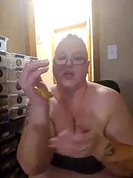 Snapshot of Budd_Bunney chatting on December 2025 01:26:02 AM Budd Bunney online show from December 2025 01:26:02 AM