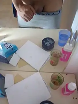 eroer20 online show from April 2026 06:10:01 PM