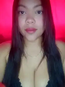 Snapshot of loren_g08 chatting on November 2025 06:30:01 PM loren g08 online show from November 2025 06:30:01 PM