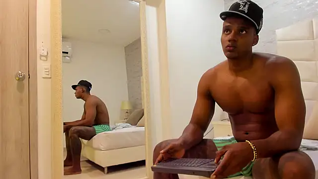 jax black online show from November 2025 07:39:02 PM