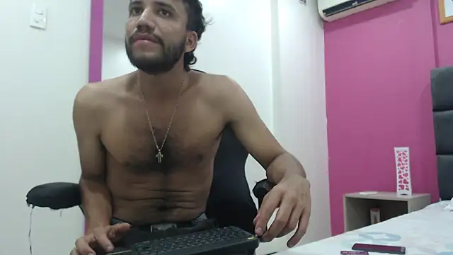 Juan FelipeX01 online show from October 2025 03:14:02 PM