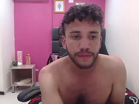 Juan FelipeX01 online show from March 2026 02:17:01 AM