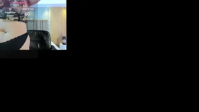 VenusCooper online show from June 2026 05:18:02 PM