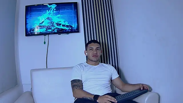 venedic bull online show from November 2025 03:05:02 AM