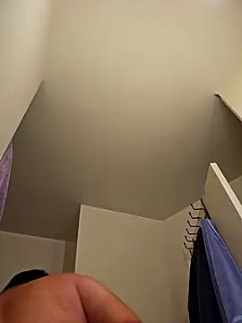 Roddog18 online show from October 2025 04:44:02 AM