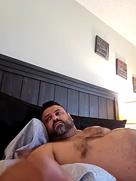 Roddog18 online show from October 2025 07:47:02 PM