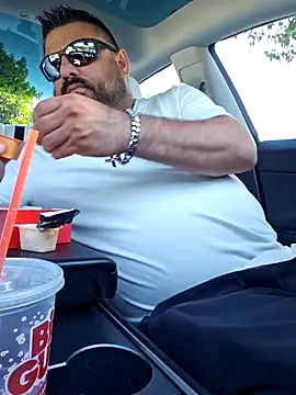 Roddog18 online show from October 2025 09:04:02 PM