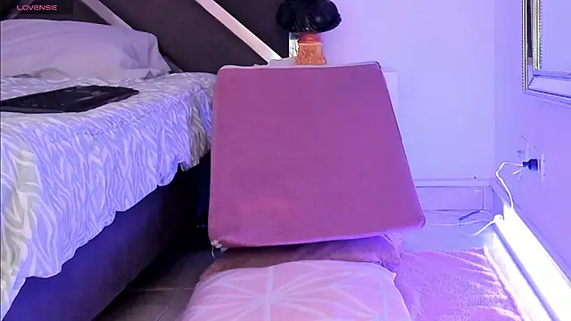 Neereth online show from October 2025 08:51:01 PM