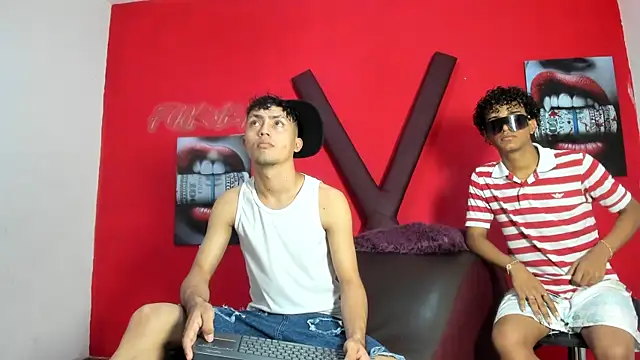 VERY HOT GUYS online show from June 2026 01:23:02 PM