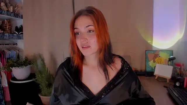 AmaruBloom online show from December 2025 05:13:01 AM