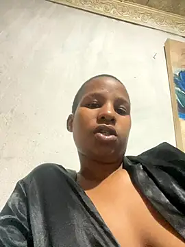 Snapshot of MissBubbles04 chatting on October 2025 07:48:02 PM MissBubbles04 online show from October 2025 07:48:02 PM