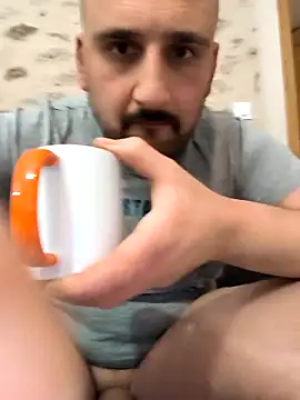 Snapshot of fred77183 chatting on December 2025 04:27:01 PM fred77183 online show from December 2025 04:27:01 PM