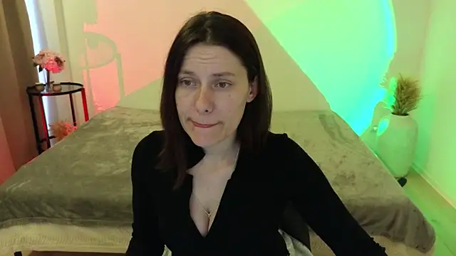 Snapshot of Annaabels chatting on June 2026 09:00:02 AM Annaabels online show from June 2026 09:00:02 AM