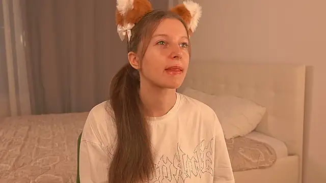 FeLogsdon online show from October 2025 12:50:01 PM