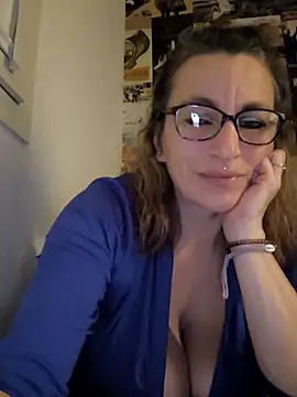 Fifi83Bell online show from January 2026 12:25:01 AM