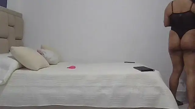 Velira69 online show from November 2025 06:19:01 PM