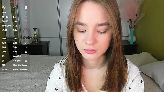 JinnyMcie online show from March 2026 09:37:02 AM