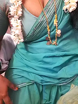 Snapshot of Tamil_Ammani chatting on May 2026 08:30:01 AM Tamil Ammani online show from May 2026 08:30:01 AM