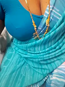 Snapshot of Tamil_Ammani chatting on May 2026 11:13:02 PM Tamil Ammani online show from May 2026 11:13:02 PM