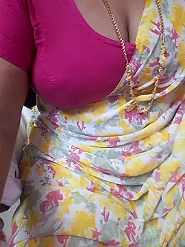 Snapshot of Tamil_Ammani chatting on May 2026 04:30:02 AM Tamil Ammani online show from May 2026 04:30:02 AM