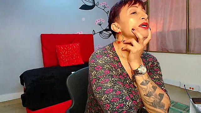 Charlotte  Gray online show from October 2025 03:49:01 AM