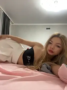  Siennaaa  online show from November 2025 02:39:02 PM