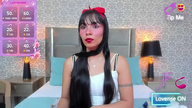 KoralBlum online show from November 2025 01:25:02 AM