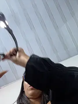 SaraMistick online show from April 2026 12:28:01 PM