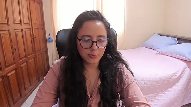 Venus cat  online show from October 2025 03:18:01 PM