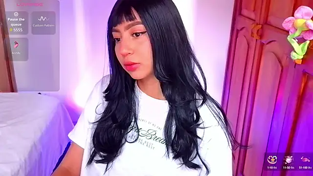 emma web  online show from October 2025 03:03:01 PM