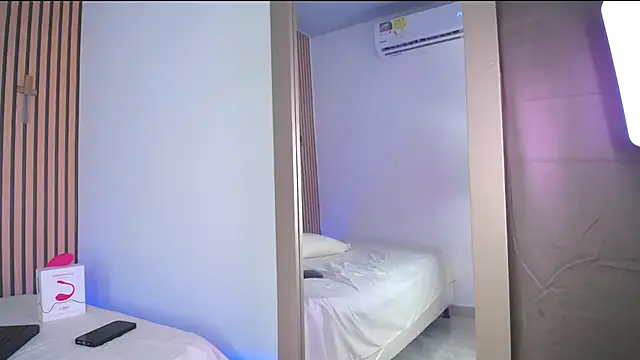 PiaGelvez online show from October 2025 01:02:02 AM