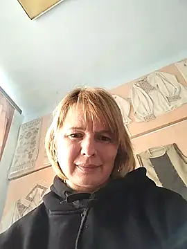 Snapshot of Masha412111 chatting on April 2026 09:01:02 AM Masha412111 online show from April 2026 09:01:02 AM