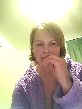 Snapshot of Masha412111 chatting on April 2026 09:23:01 PM Masha412111 online show from April 2026 09:23:01 PM