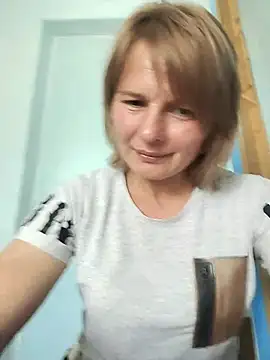 Snapshot of Masha412111 chatting on May 2026 08:43:02 AM Masha412111 online show from May 2026 08:43:02 AM