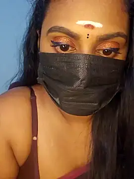 Snapshot of Dheronika_sweetie chatting on October 2025 04:41:01 PM Dheronika sweetie online show from October 2025 04:41:01 PM