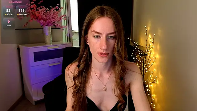 Snapshot of GoldenRose_ chatting on June 2026 12:52:02 PM GoldenRose online show from June 2026 12:52:02 PM