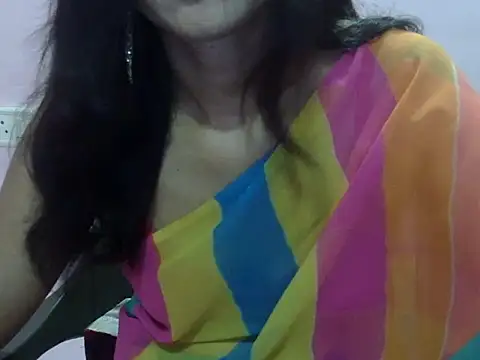 Laila Cute online show from June 2026 04:00:01 AM