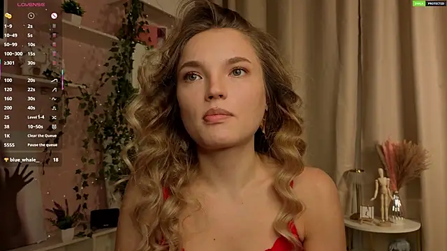 JulieLupo online show from December 2025 06:08:02 AM