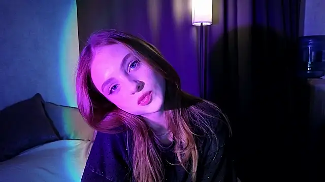 midnightMaya online show from October 2025 07:25:02 PM