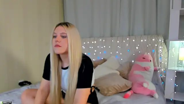 Malisha kiss online show from October 2025 08:48:02 AM