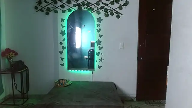 Snapshot of Ebony_luna chatting on February 2026 08:18:02 PM Ebony luna online show from February 2026 08:18:02 PM