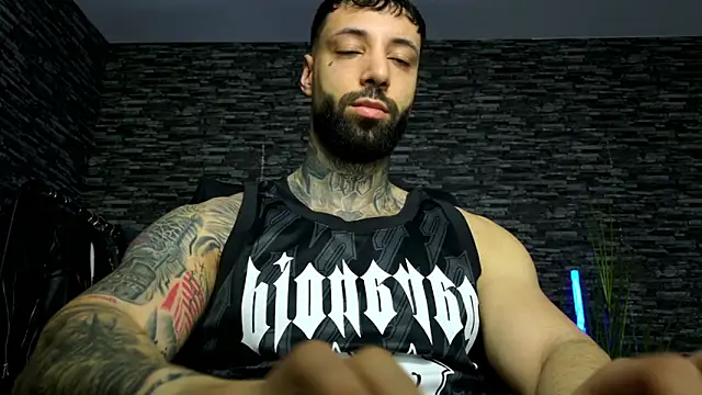 MasculineGuy99 online show from March 2026 10:48:01 PM