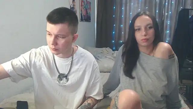Snapshot of Mark_and_Wendy chatting on May 2026 08:01:01 AM Mark and Wendy online show from May 2026 08:01:01 AM